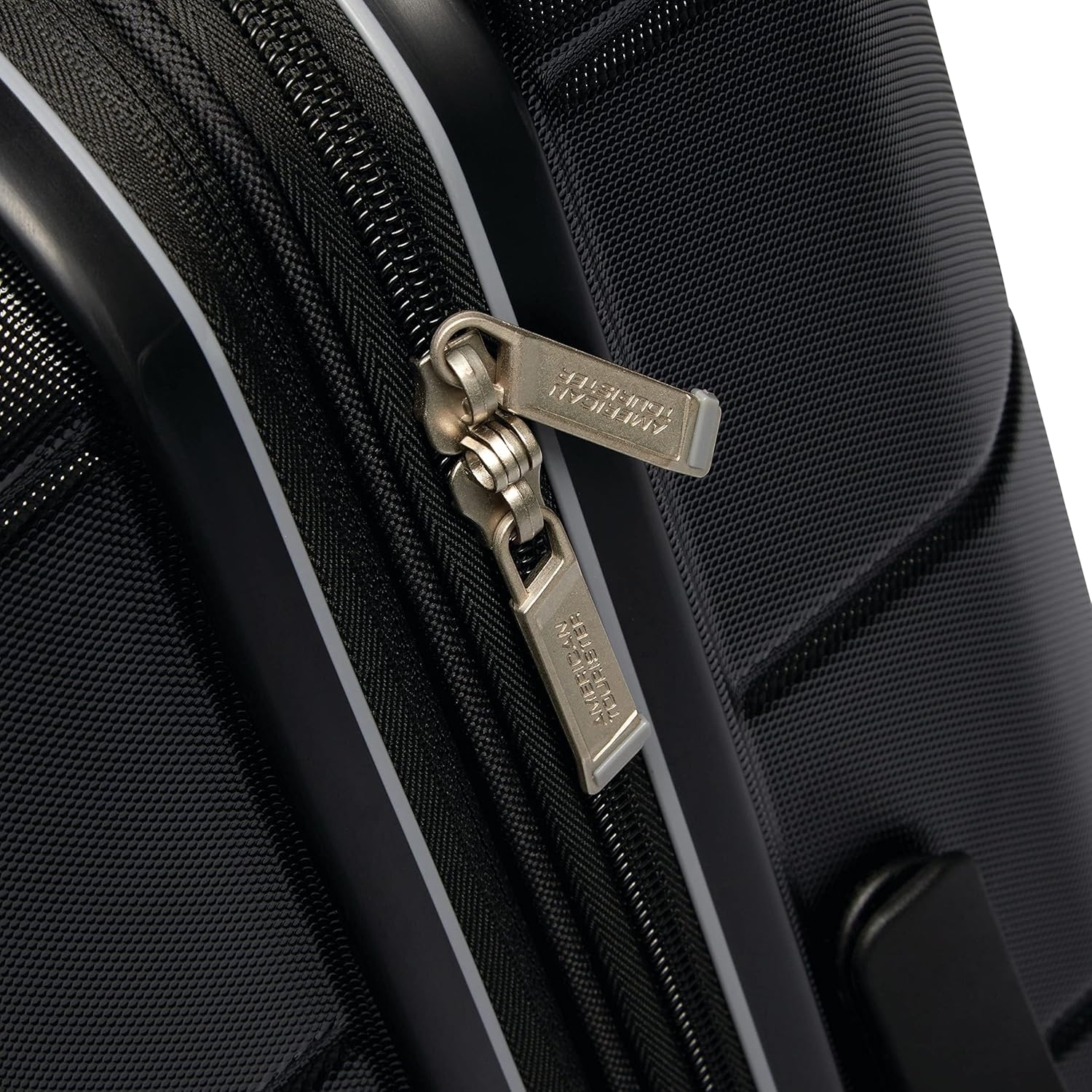 American Tourister - Image 6